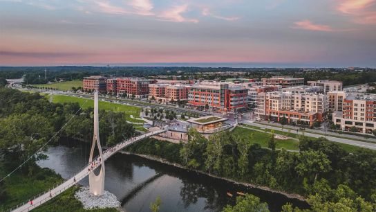 In an Ohio Suburb, Sprawl Is Being Transformed Into Walkable Neighborhoods (news)